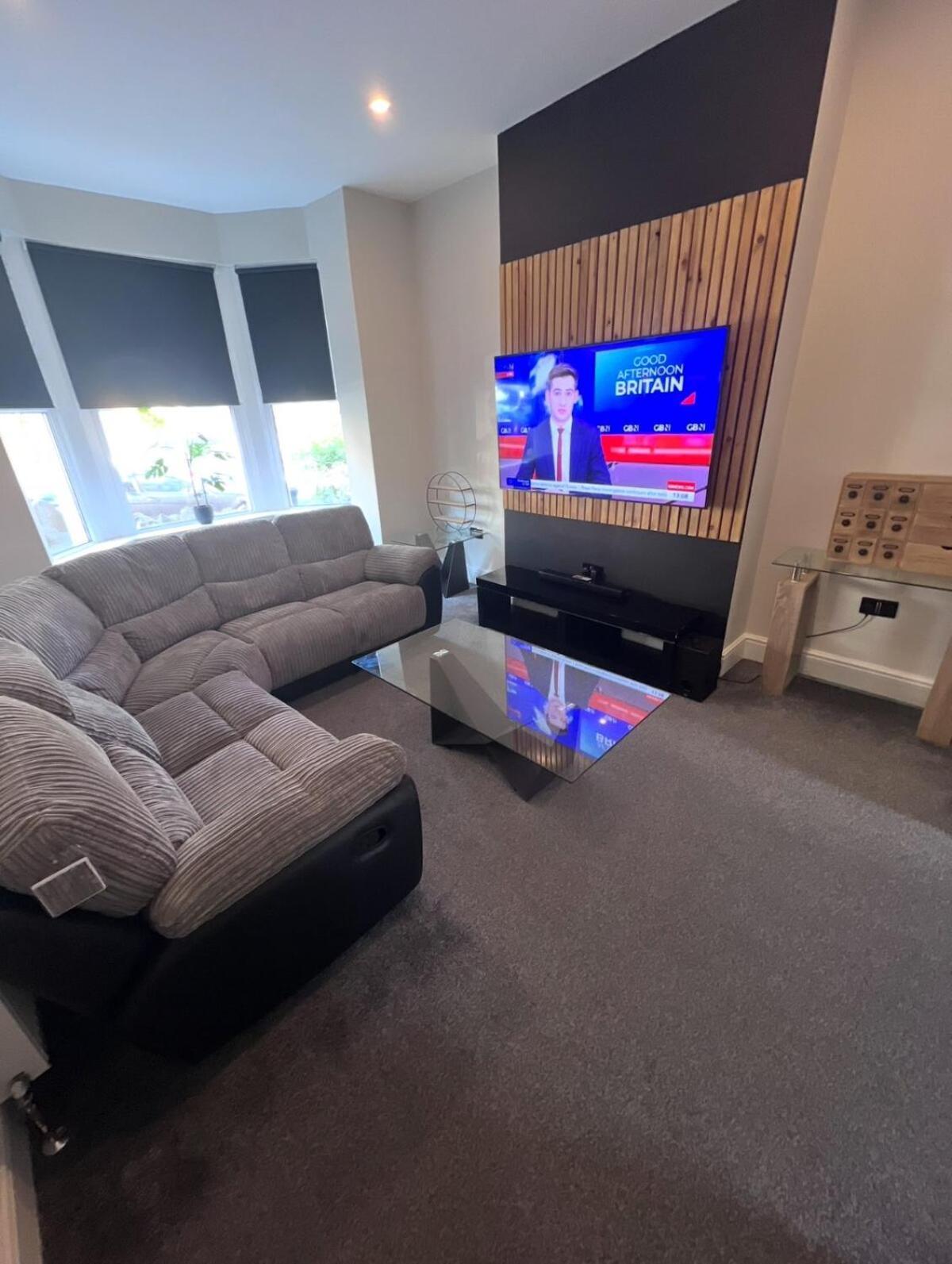 Modern 5 Bedroom Terraced Luxurious House Colwyn Bay Esterno foto